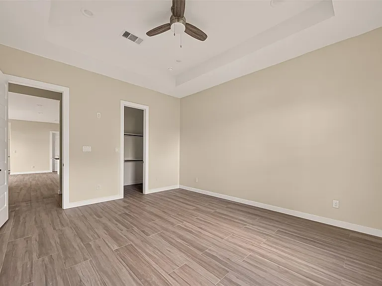 90 Burress St #B — Photo 35