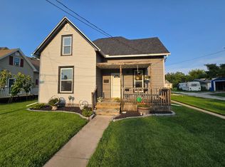 405 S E St, Monmouth, IL 61462