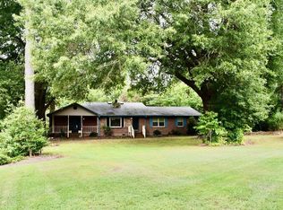 1092 Perry Rd, Zebulon, NC 27597