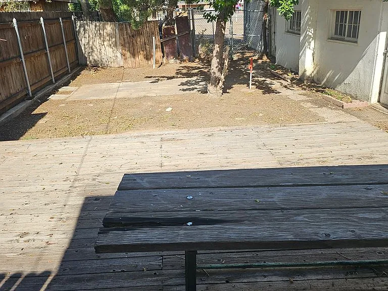 1223 Claremont Ave — Photo 14