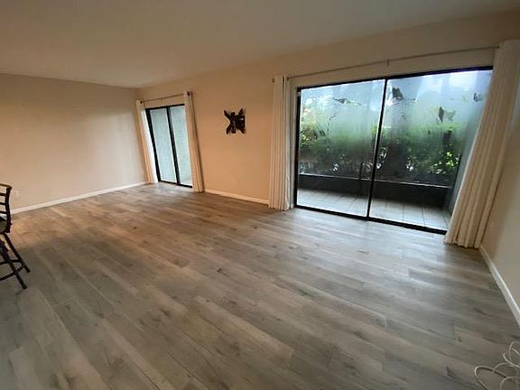 3rd image of 15 Cristina Ct