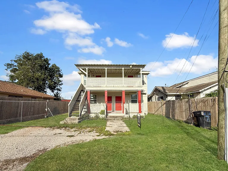 6707 Avenue F #3 — Photo 16