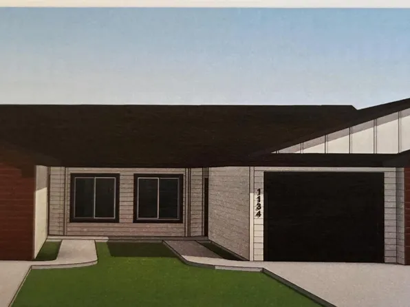 1134 NE 11th St, Madison, SD 57042