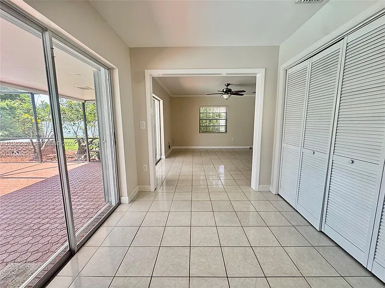 7600 SW 174th St — Photo 18