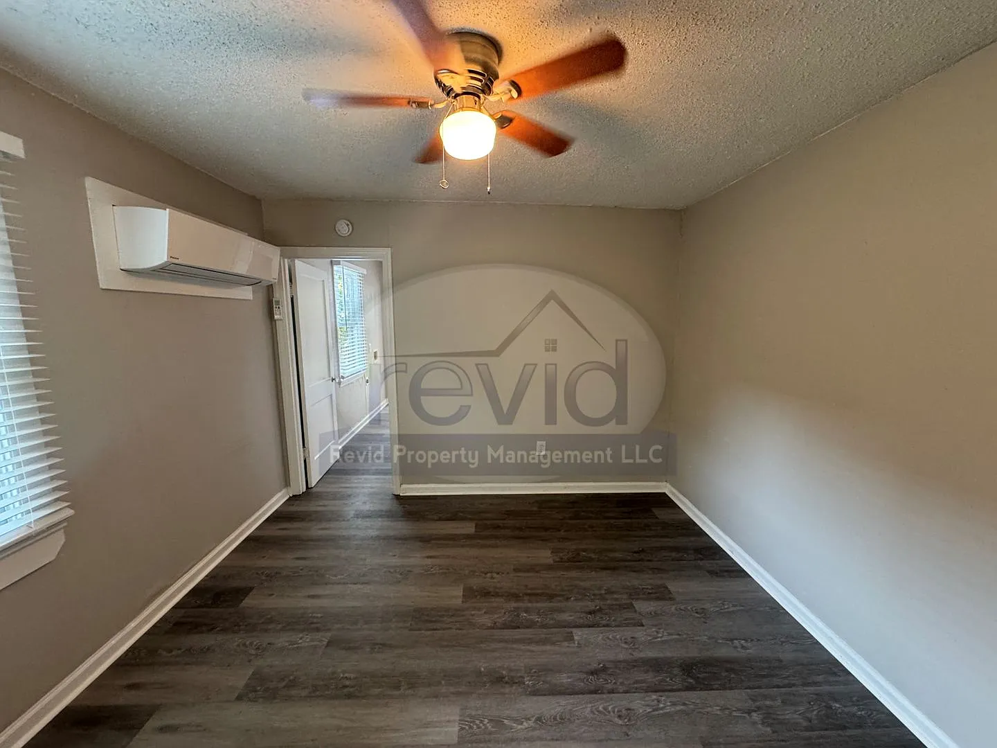 2051 Peabody Ave — Photo 3