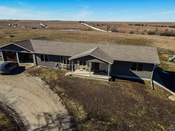 889 Road F, Olpe, KS 66865
