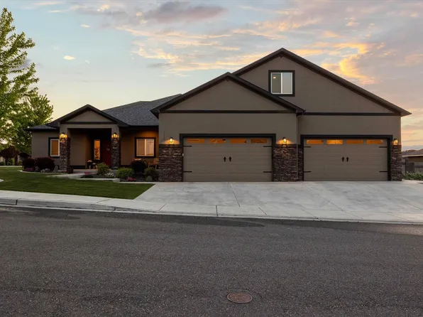 1120 S Kansas Pl, Kennewick, WA 99337