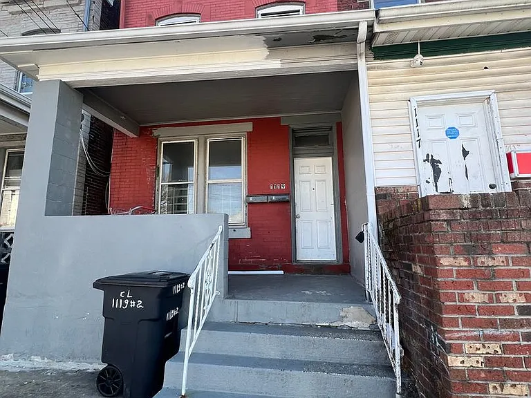 1119 E State St — Photo 1