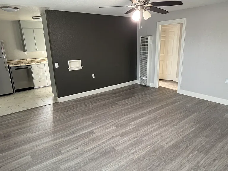1507 Jacobsen St #1/2 — Photo 7
