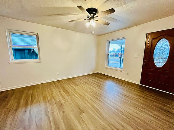 3rd image of 11817 Mondamon Dr