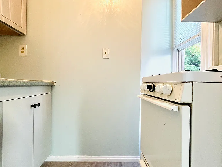90 Clay St #3 — Photo 10