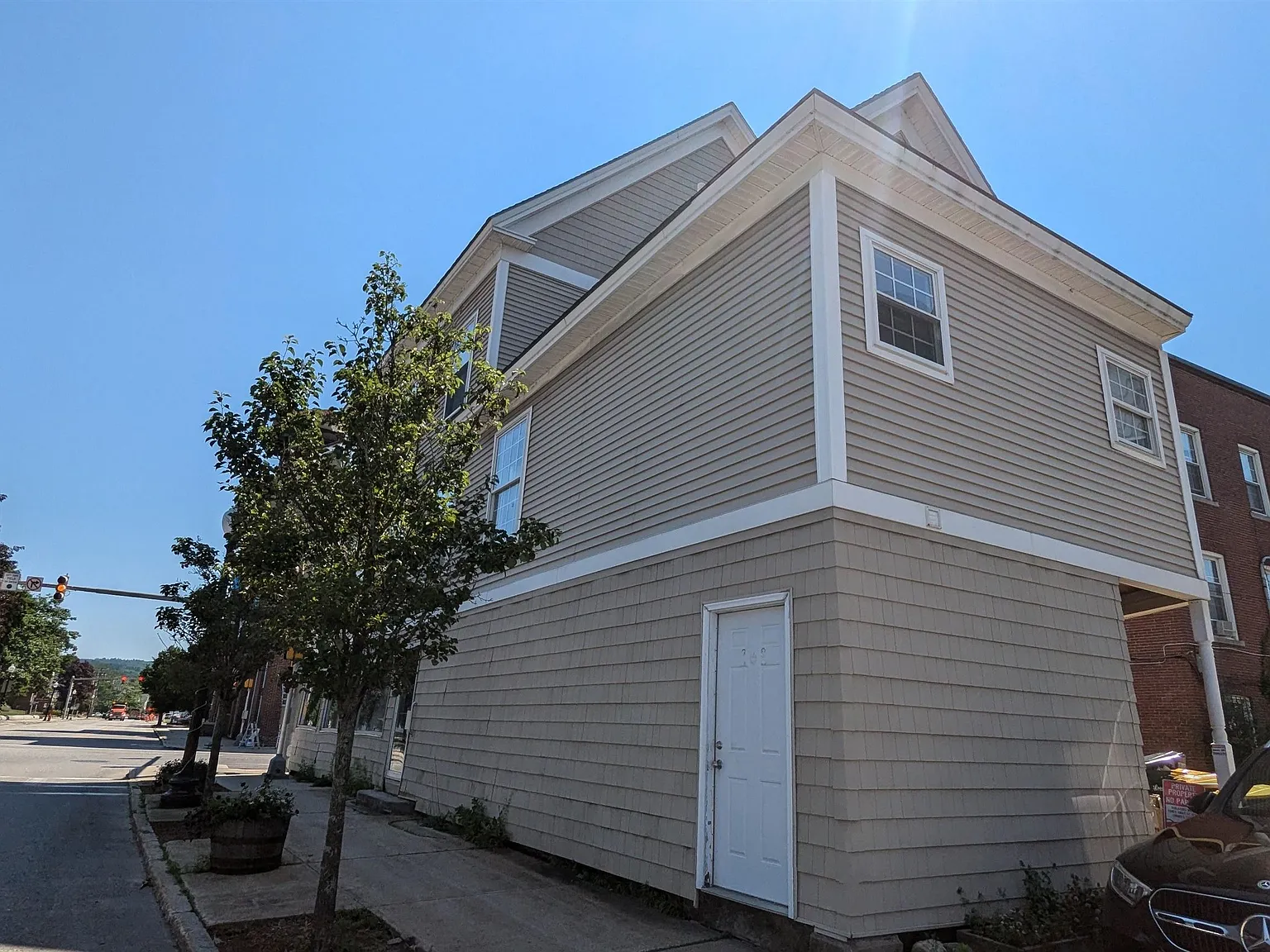 2 bed, 2.0 bath, 1450 sqft, $1,950 — Photo 1