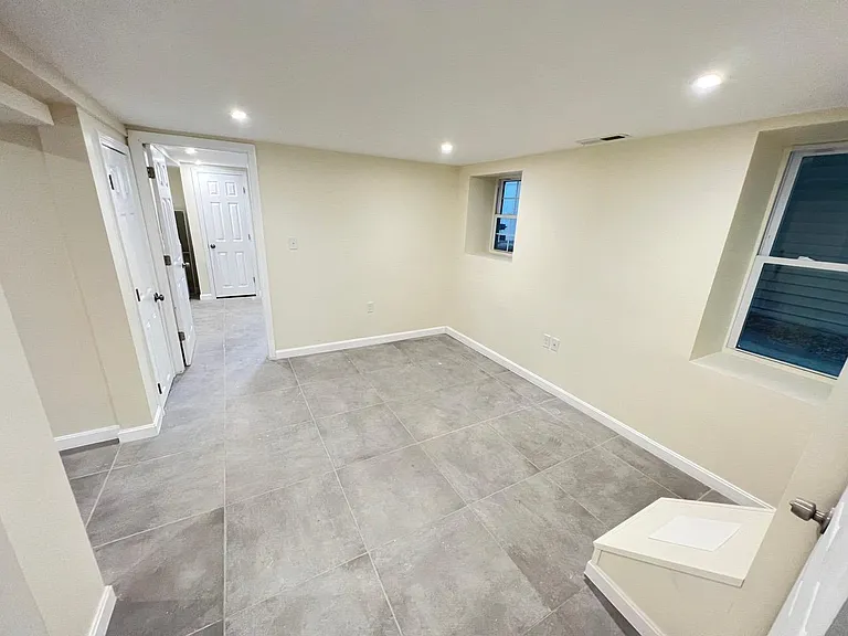 79 Moreland St #1 — Photo 11