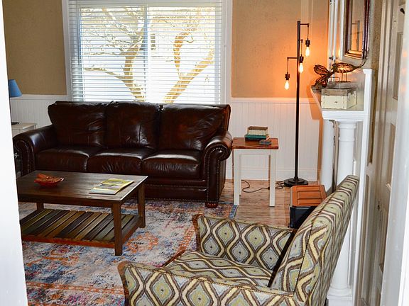 3rd image of 108 Frank St #3/2
