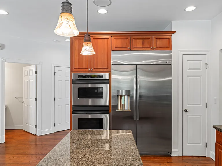 368 Hoyt St — Photo 18