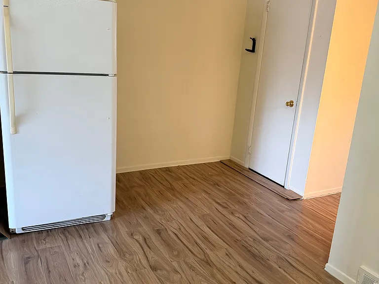 6419 Tulip St — Photo 6