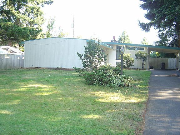 3rd image of 14231 Lake Hills Blvd