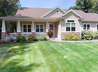 3348 Gaslight Ln, Saugatuck, MI