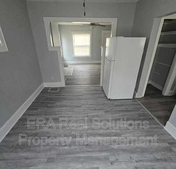 83 Lechner Ave — Photo 17