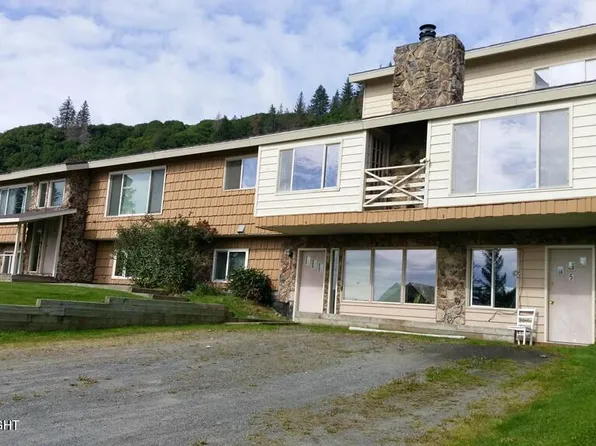 106 E Bayview Ave, Homer, AK 99603