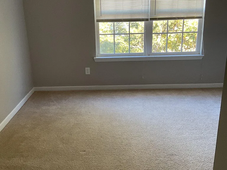 2251 Nicole Dr — Photo 5