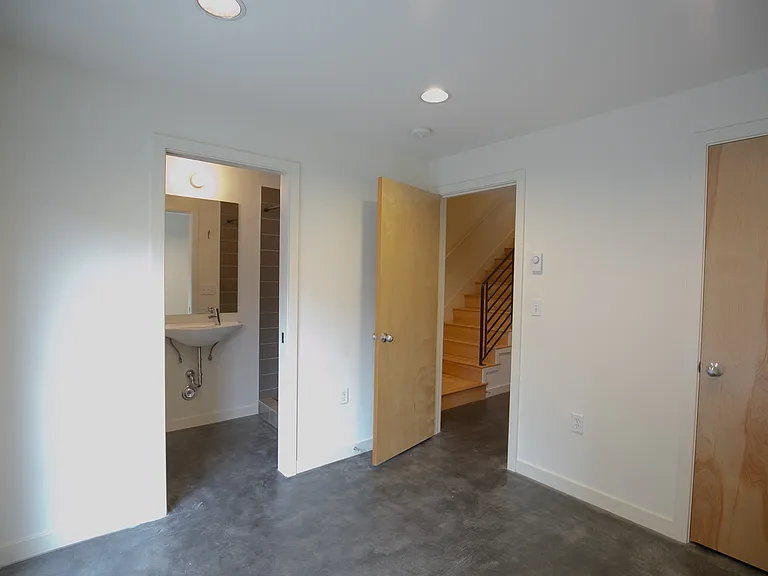 2905 NW 85th St — Photo 18