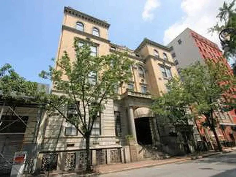 135 Charles St #THE — Photo 8