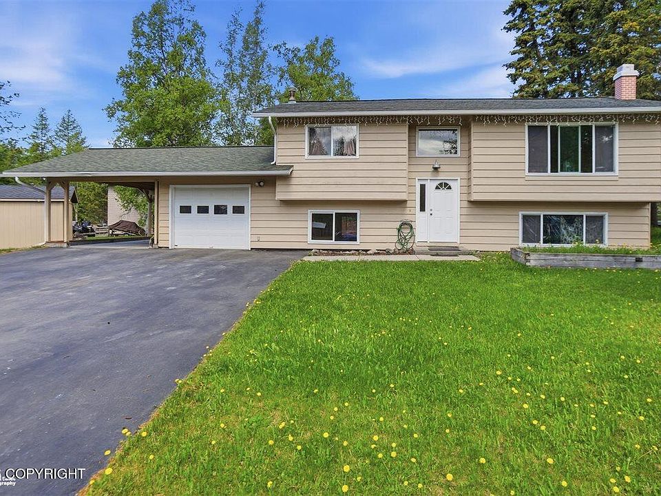 1st image of 10640 Sanford Cir