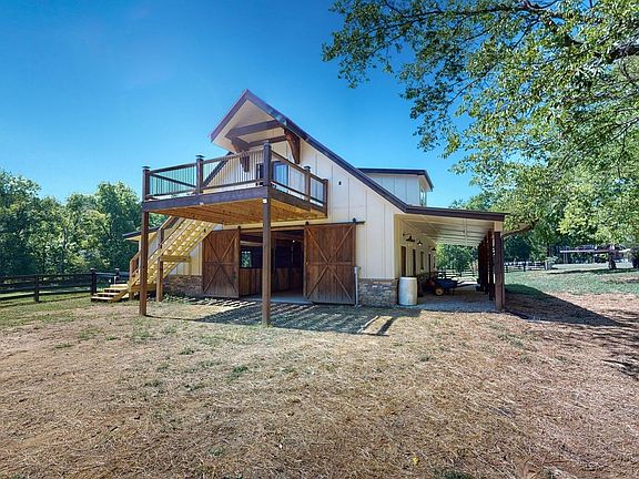 45th image of 2622 Poplar Knoll Dr