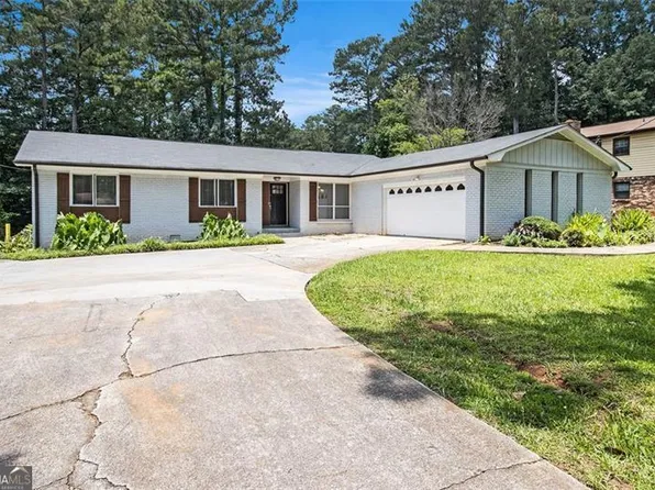 3321 Georgian Woods Cir, Decatur, GA 30034