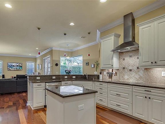 3rd image of 1229 Bella Vista Cir