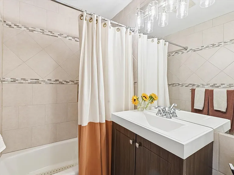 814 Willow Ave #5LF — Photo 22