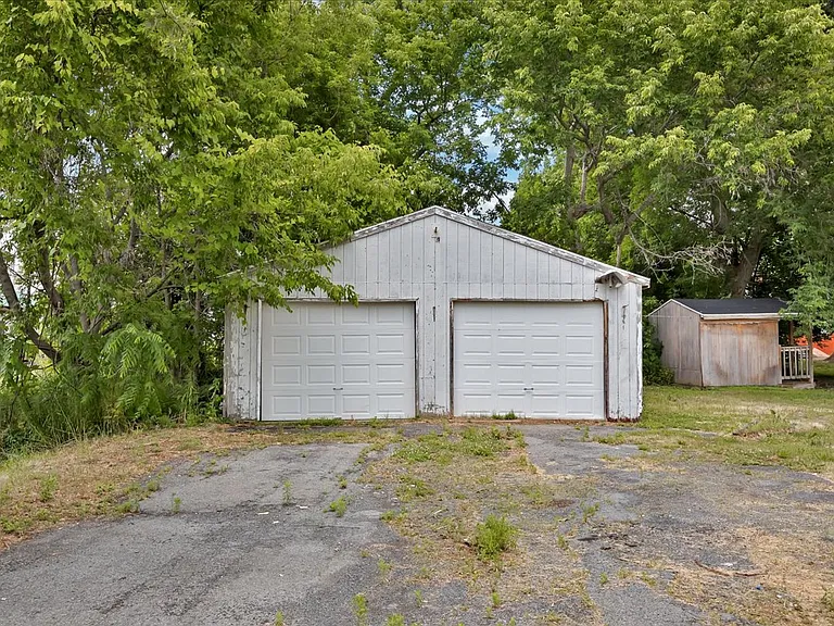 7 Clearwater St — Photo 16