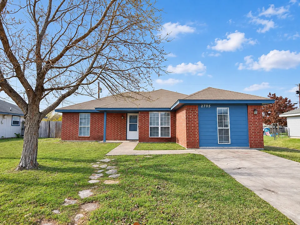 2705 Cross Timber Dr