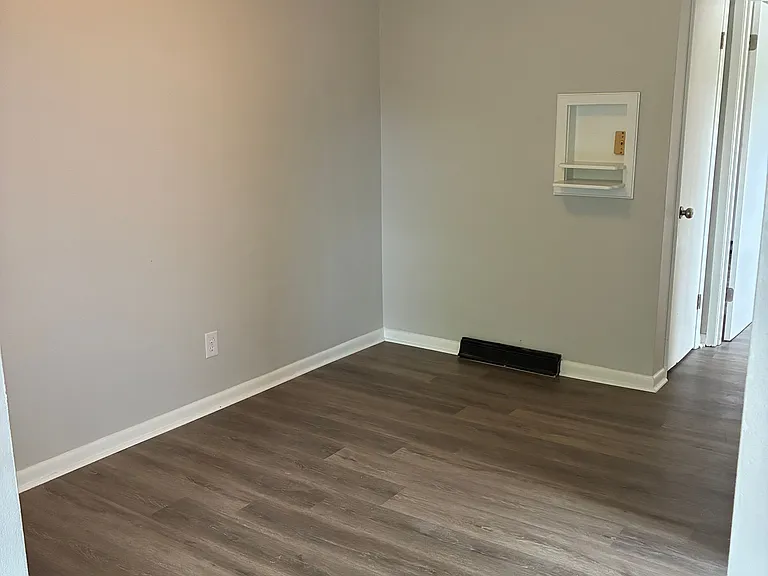 15 Ohio Ave #1 — Photo 4