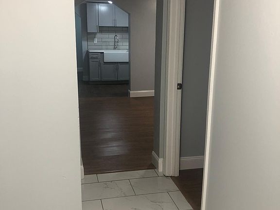 5th image of 6036 Porter Ave
