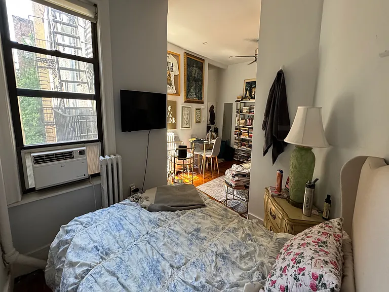 236 E 78th St #5D — Photo 3