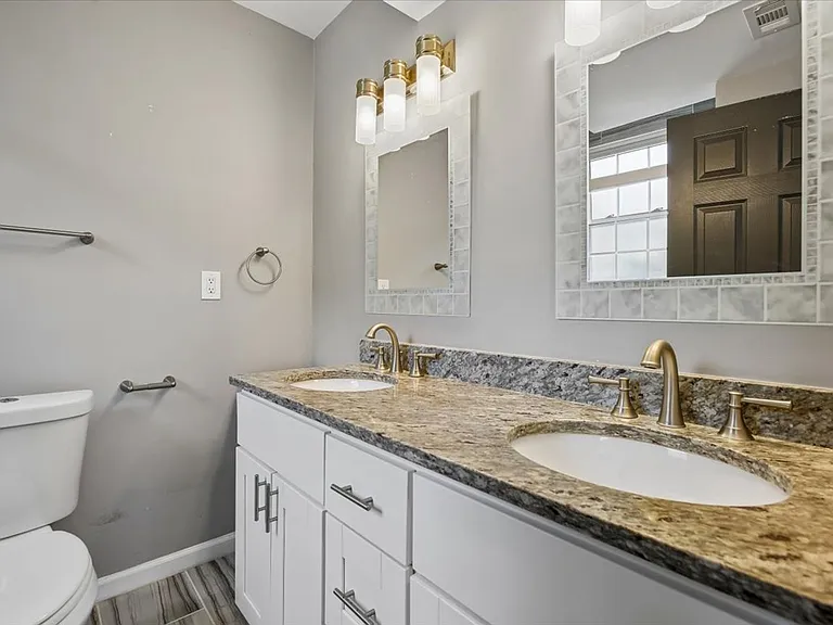 3801 Denfeld Ave — Photo 21