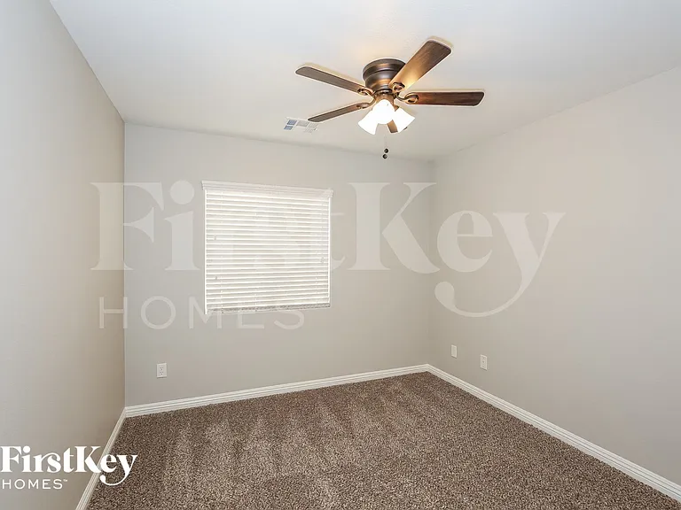 4532 Silverwind Rd — Photo 11