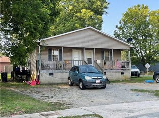135 Highland Ave, Thomasville, NC 27360
