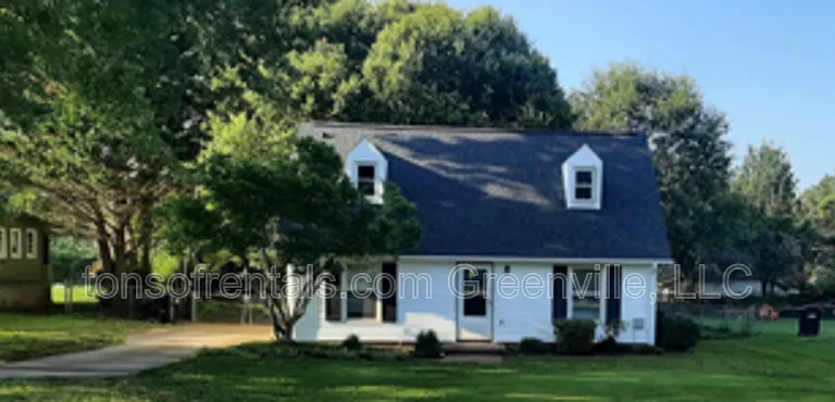 803 Davenport Rd — Photo 1