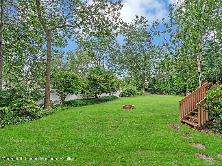 98 Oak Ridge Pkwy — Photo 34