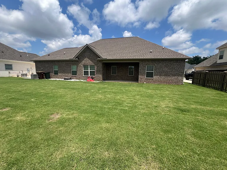 14829 Commonwealth Dr — Photo 22