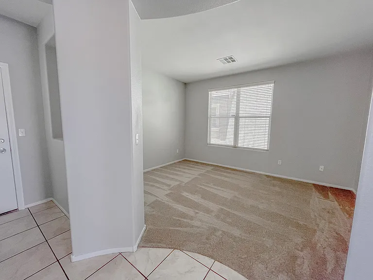 5646 Saint Elias St — Photo 16