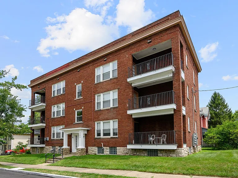 3306 Fairfield Ave #1 — Photo 1