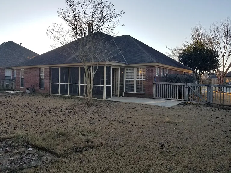 9437 Broadleaf Dr — Photo 23