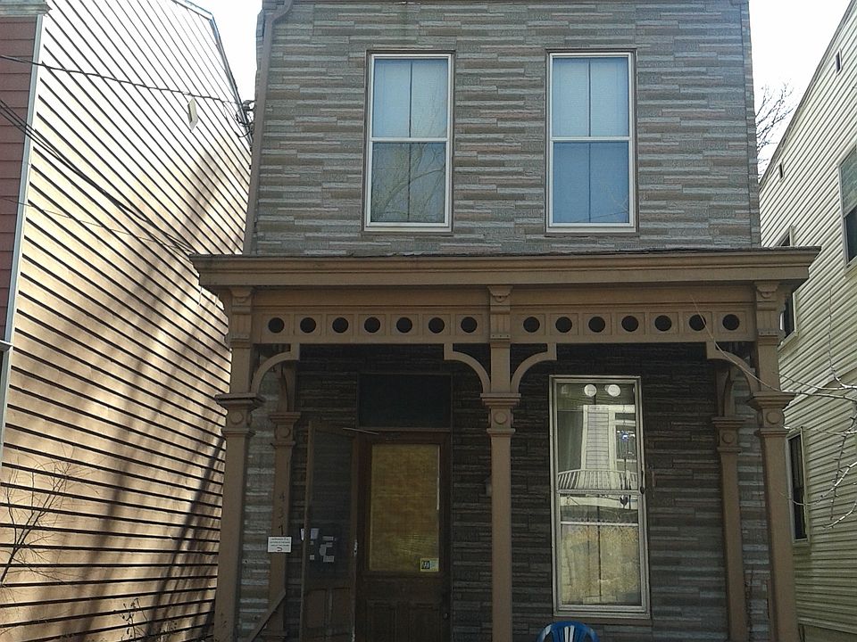 1st image of 437 Warner St #2