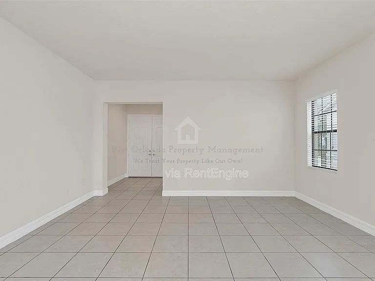 10466 Stapeley Dr — Photo 7