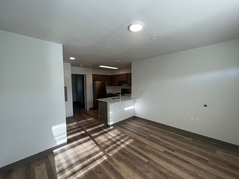 er Apartments 1866 5th St Springfield OR Zillow