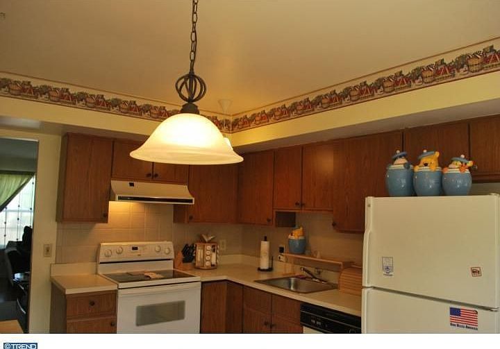 2nd image of 72 Sherri Dr